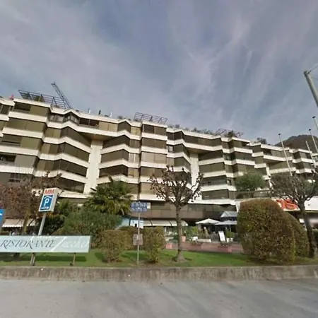 Lugano City Apartment Апартаменти